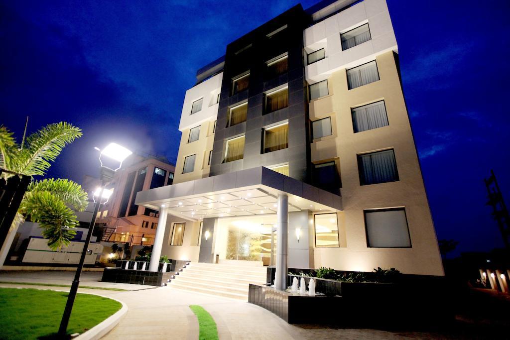 Vinstar Serviced Apartments Hinjawadi Exterior photo